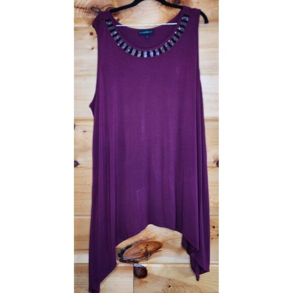 Lane Bryant Dressy Tank Size Womens 22/24 Sleeveless Beaded Neck line - Picture 1 of 11